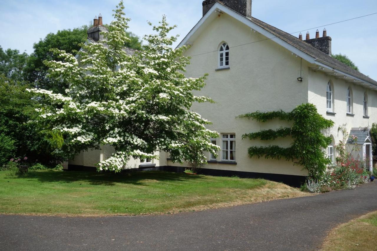 St Michaels House Bed & Breakfast Crediton Dış mekan fotoğraf
